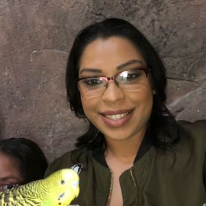 Meet your Posher, Yessenia